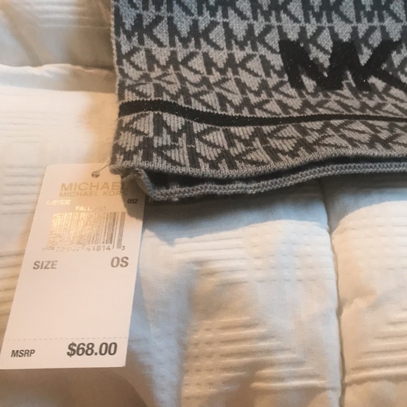 Michael Kors Scarf MK GREY BLACK NEW SCARF - Picture 5 of 7